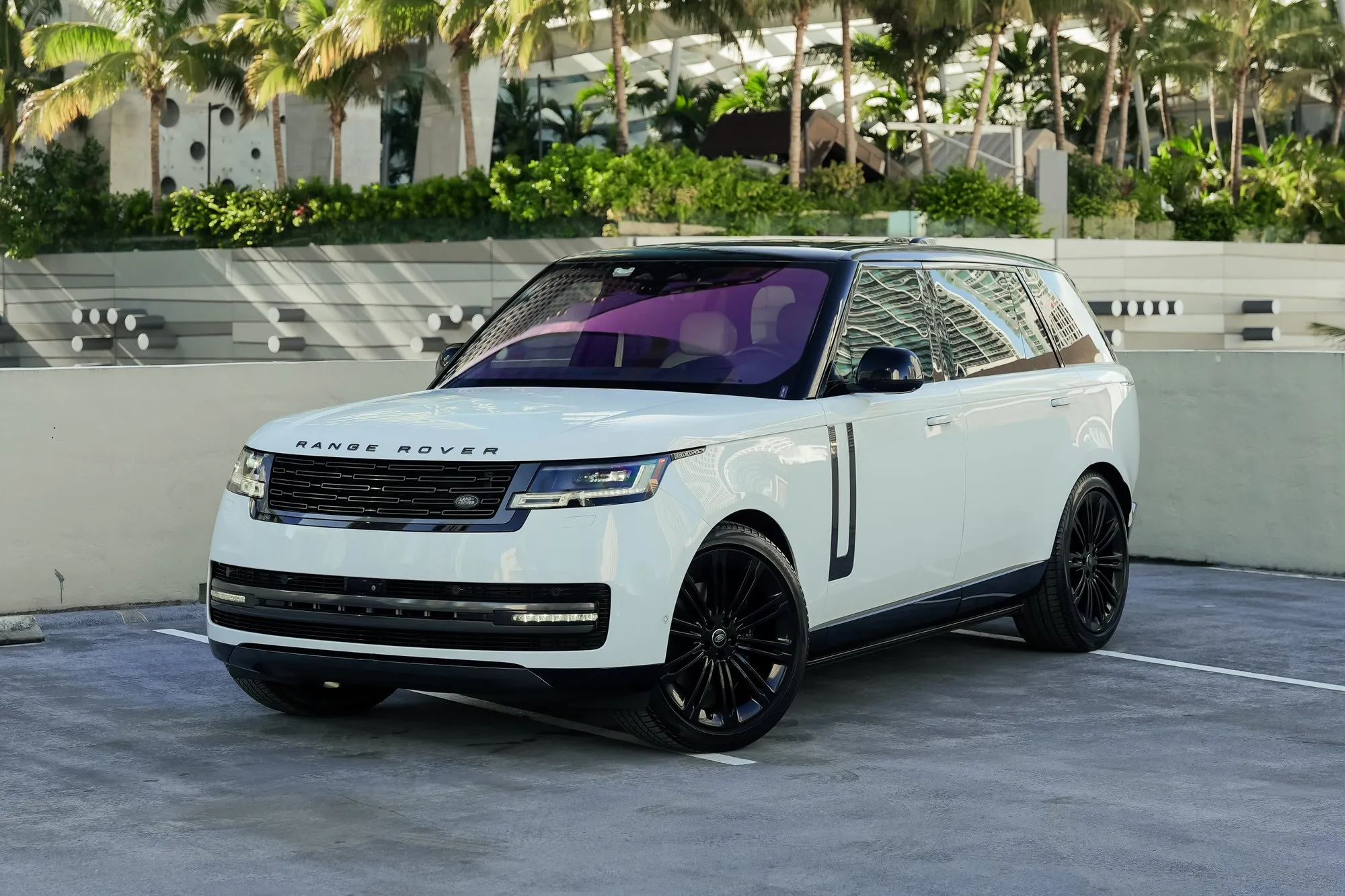 2023 Range Rover SE LWB for rent in Miami, photo 1 of 9